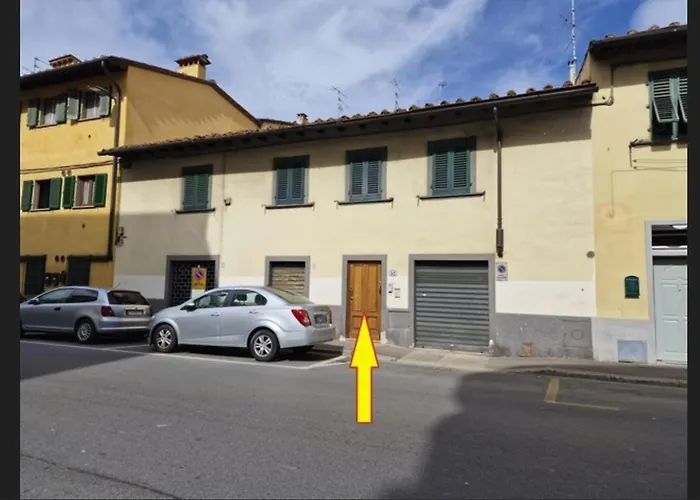 Monna Dina In Appartamento Firenze