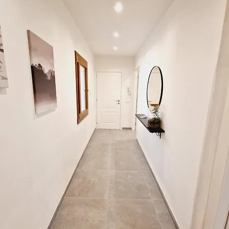Apartamento Monna Dina In